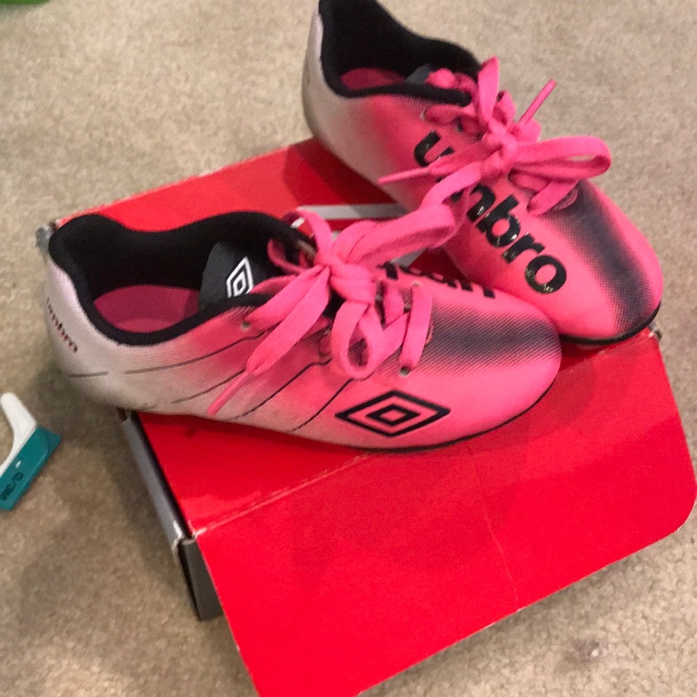 Toddler girls umbro cleats